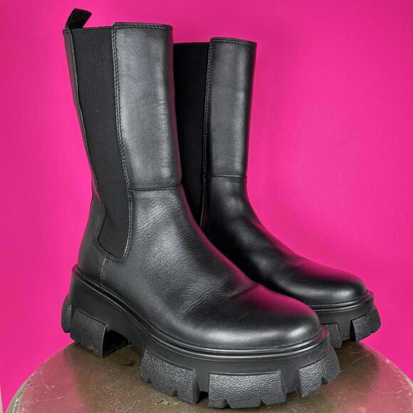 Aqua Shoes - Aqua Trixy Black Leather Chunky Lug Sole Mid Calf Pull-On Boot US 6.5